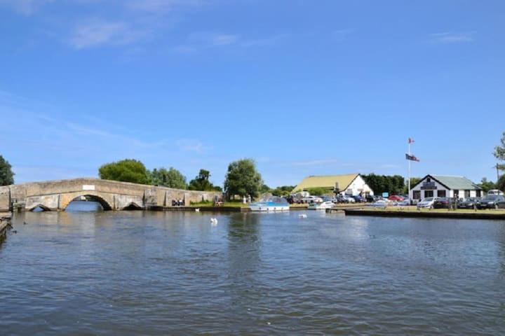 Fabulous 2 Bedroom Dog Friendly Chalet 5 Min Walk To Beach, Nr Gt Yarmouth & Norfolk Broads Scratby Eksteriør bilde